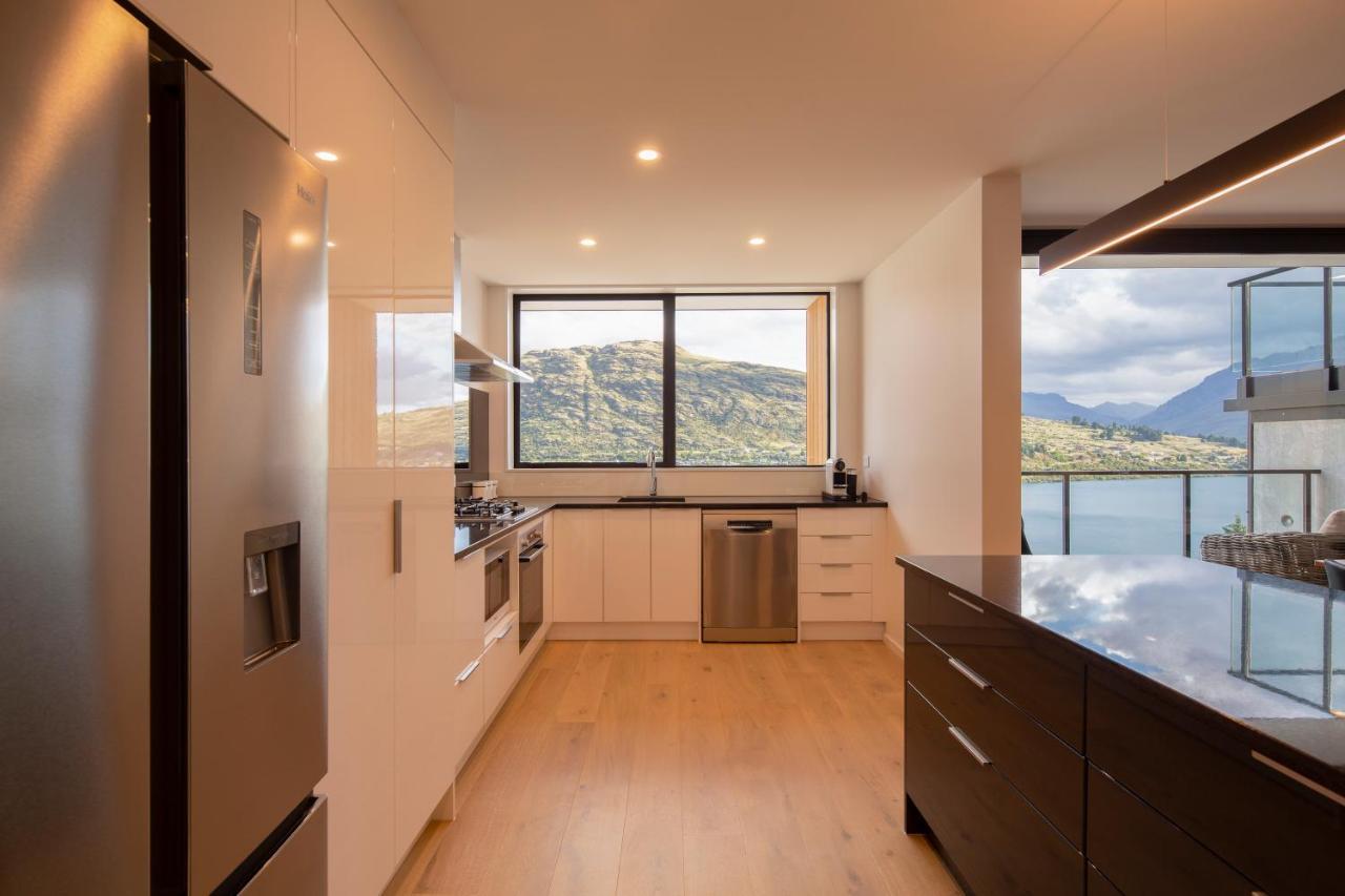 4 Bedroom Home With Elevated Views Of Lake Wakatipu & The Remarkables Квінстаун Екстер'єр фото